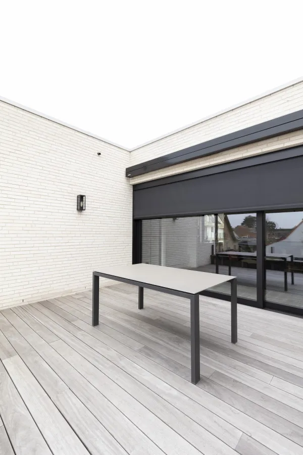 Van ramen tot screens voor residentie in Oostduinkerke